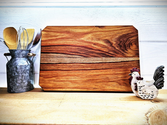 Canary wood cutting board - Slandis Creations LLC