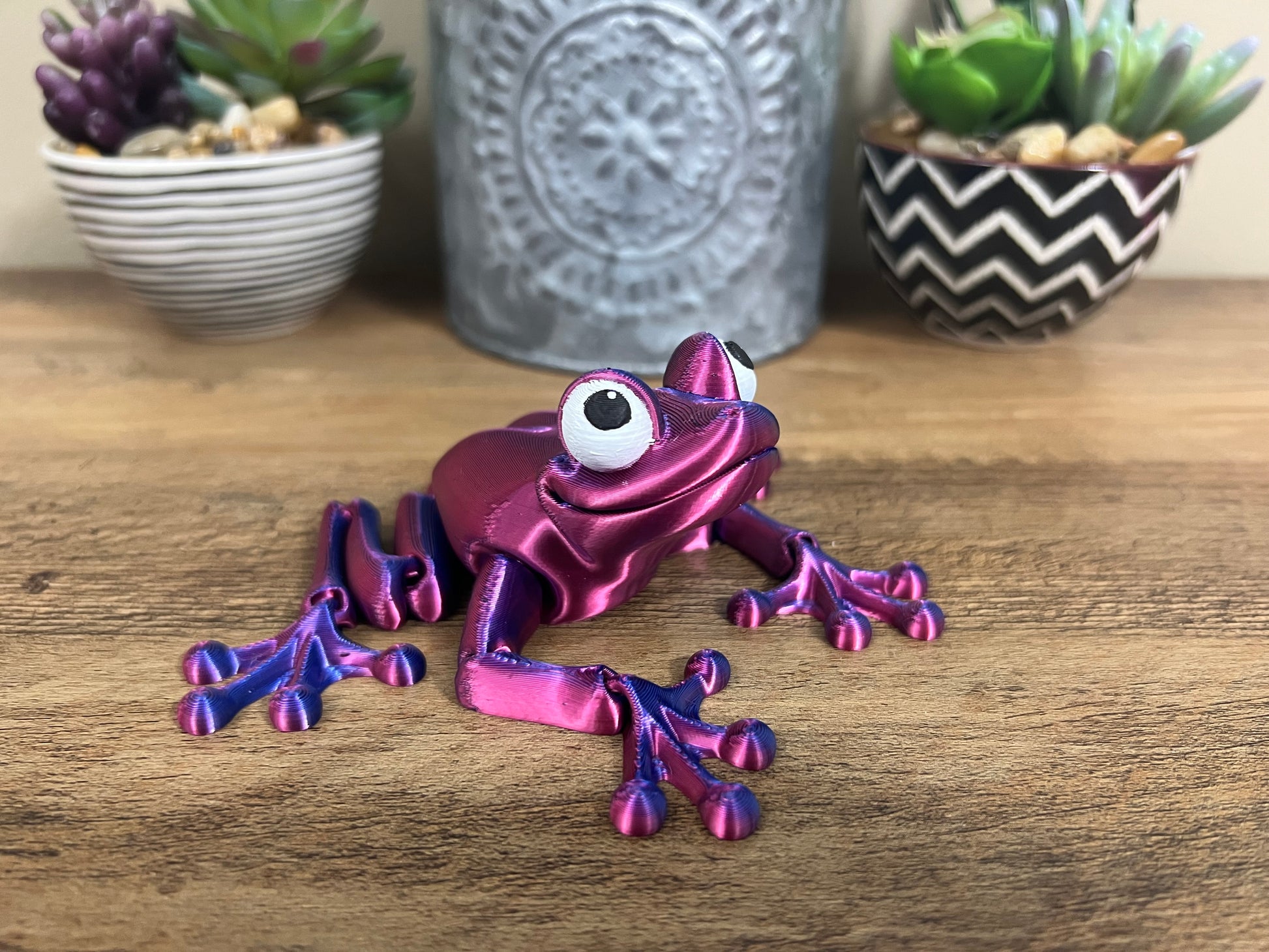 Articulating Frog - Slandis Creations LLC